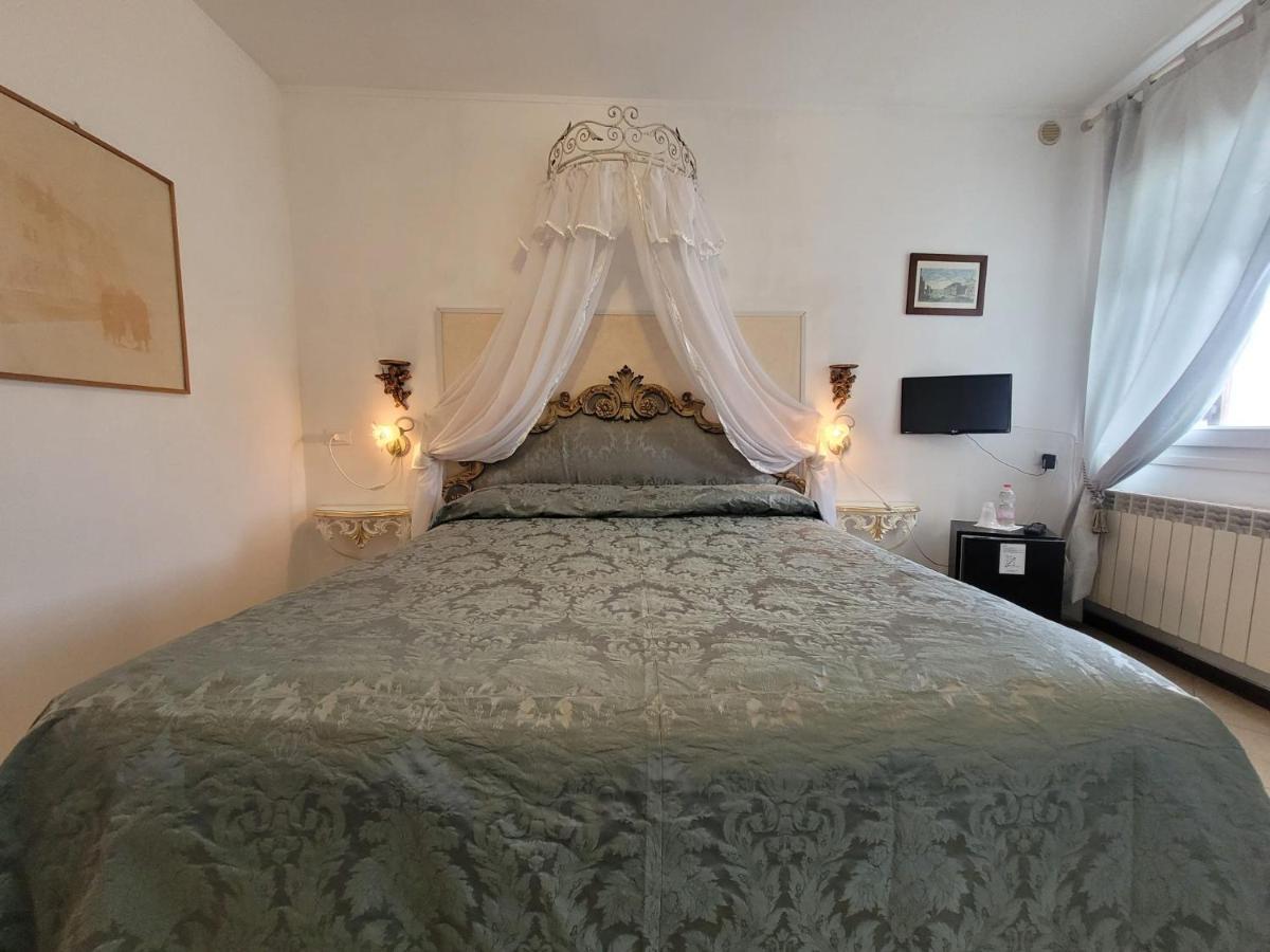 Ca Isabella Bed and Breakfast Venedig Exteriör bild