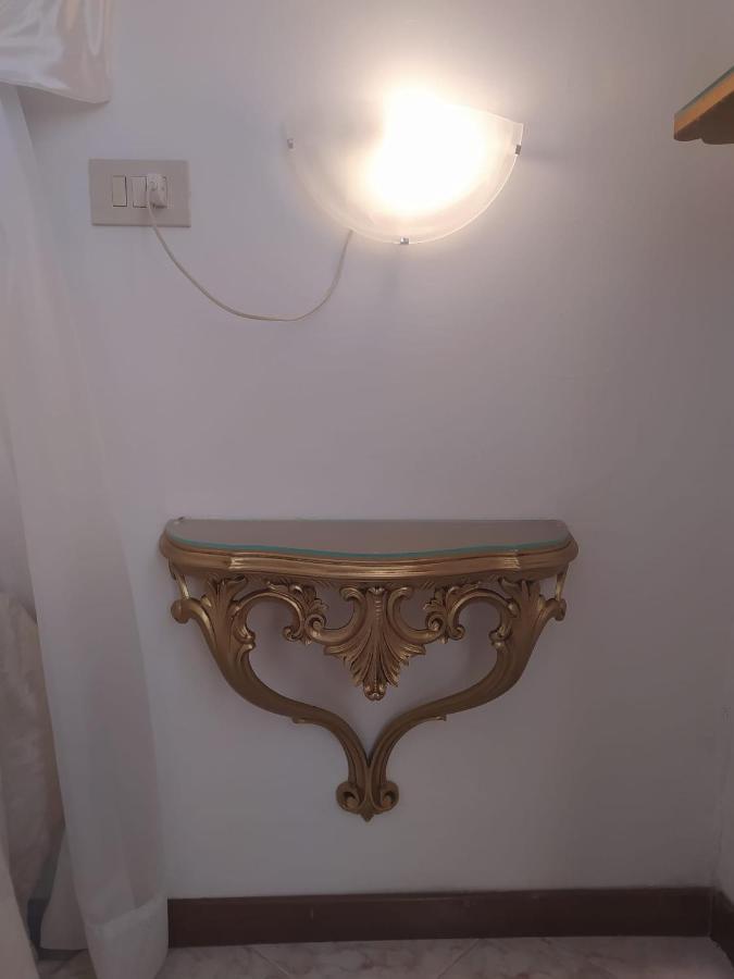 Ca Isabella Bed and Breakfast Venedig Exteriör bild