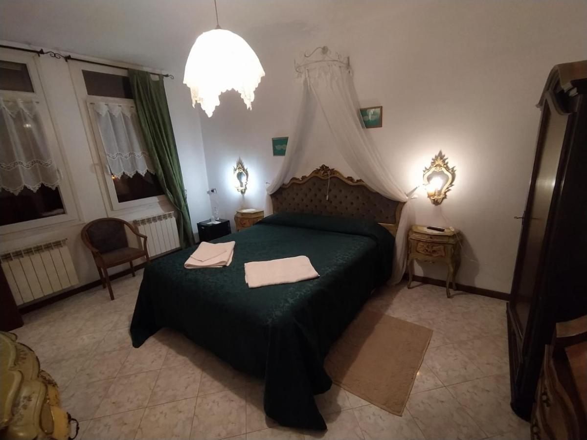Ca Isabella Bed and Breakfast Venedig Exteriör bild